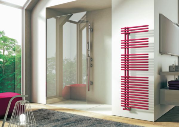 Sèche-serviettes FUNKY eau chaude 700 W