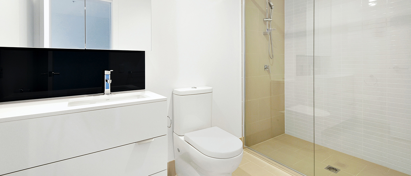 Wc Dans Salle De Bain Interdit Règlementation : douche zéro ressaut obligatoire dès 2021
