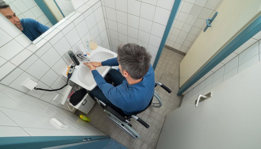 Accessibilité PMR : Normes pour la salle de bain et les WC | Cedeo
